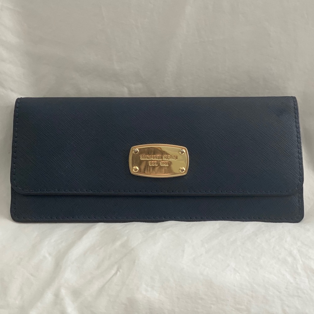 Michael Kors slim wallet